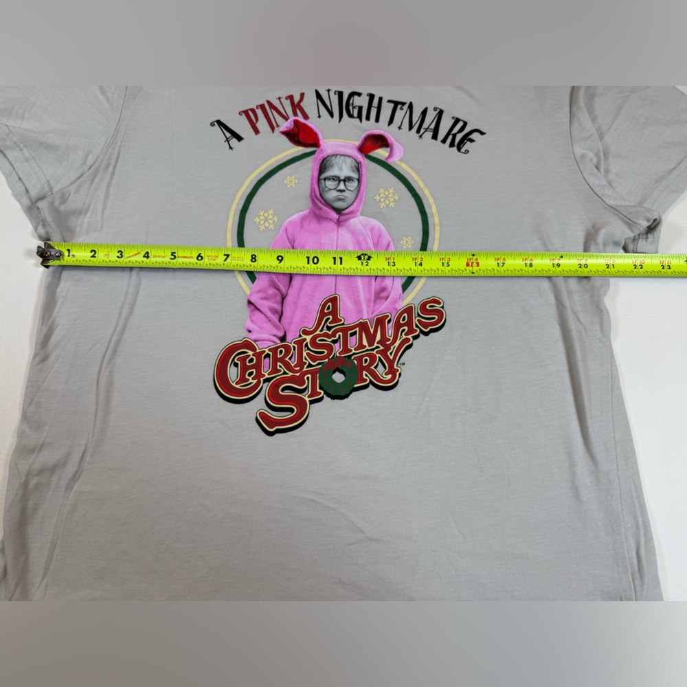 A Christmas Story adult XL tshirt light gray pink bunny suit (bin B) - Picture 4 of 5